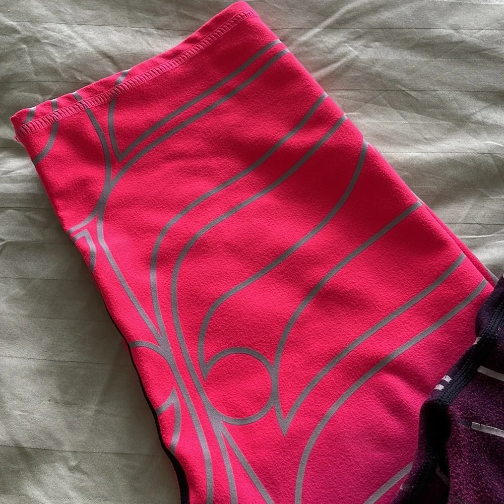 Fabletics Cropped Ombré Leggings - Picture 4 of 6